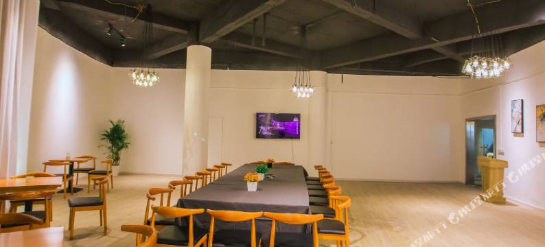 轻雅酒店(碧落凤凰店)图片