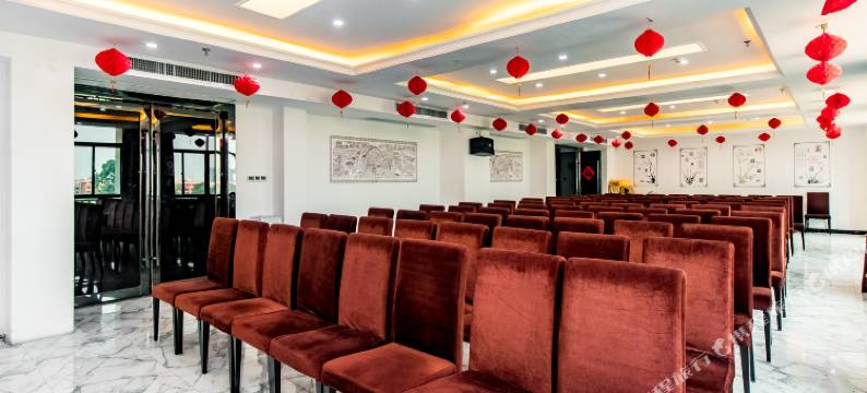 莫菲尔红酒主题酒店图片