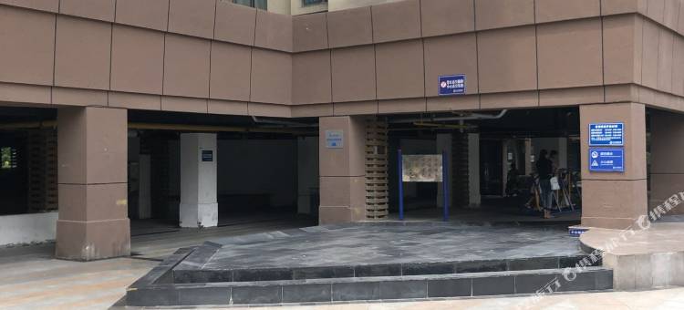 憨豆酒店公寓(郑州正弘数码公寓店)图片