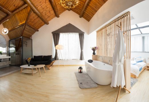 SHzhiyouyijuminsuHotel Overview