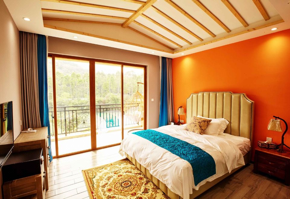  Hotel Overview