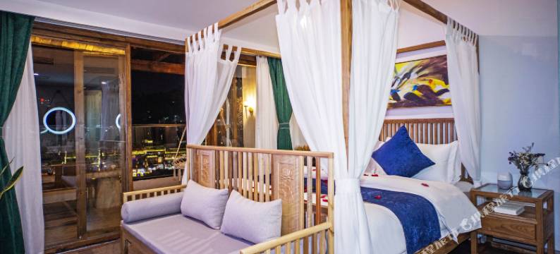 凤凰清花观景庭院民宿图片