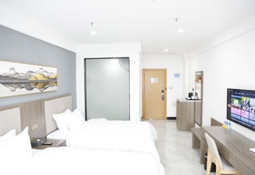 Cloud Light Language Hotel (Taihe Bus Station Branch)Hotel Overview