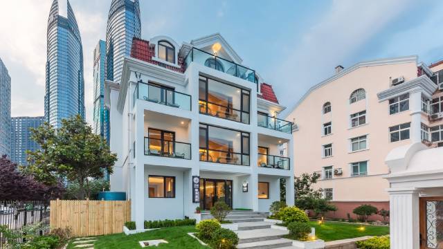 青岛境海漫居酒店(五四广场万象城店)图片