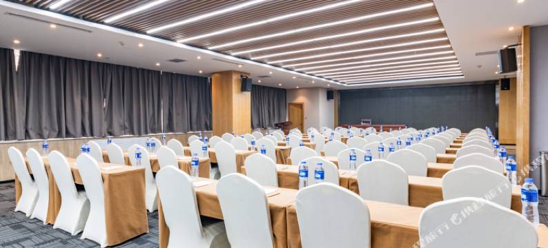 西宁宜采青航酒店(西宁火车站店)图片