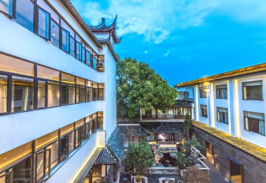 苏州平江路拙政园漫心府外景图