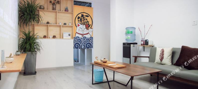 昆明带院子两居室翠湖边毗邻云南大学公寓(2号店)图片