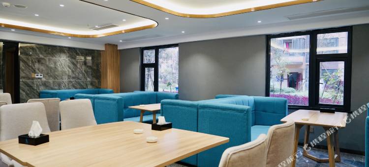 蓝湾智能酒店(万达广场店)图片