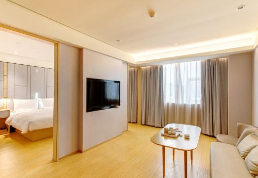 Ji Hotel (Taiyuan YingZeXi Street) Hotel Overview