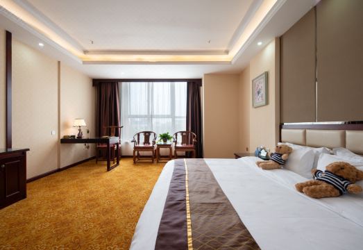 Luxotel Inn Hotel Overview