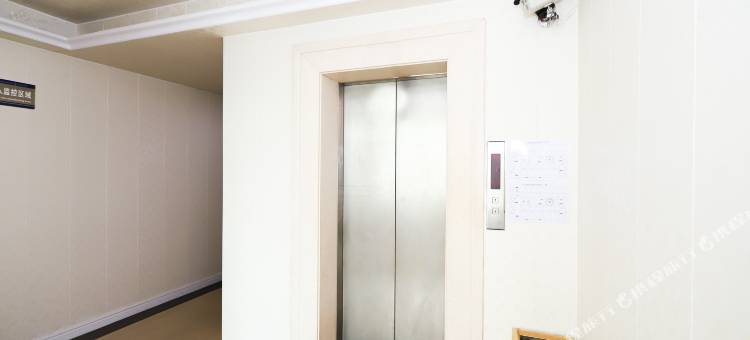 和天星商务酒店(平湖华南城店)图片