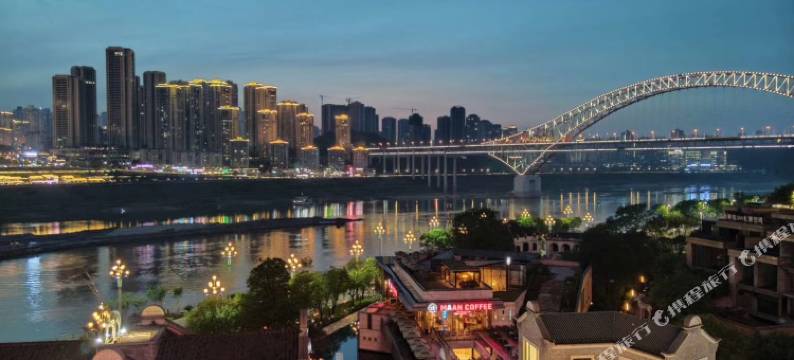 重庆雾也民宿(南滨路弹子石老街店)图片