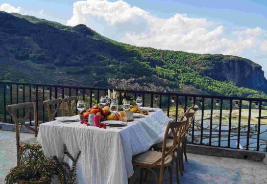 元阳兰子的小屋民宿外景图