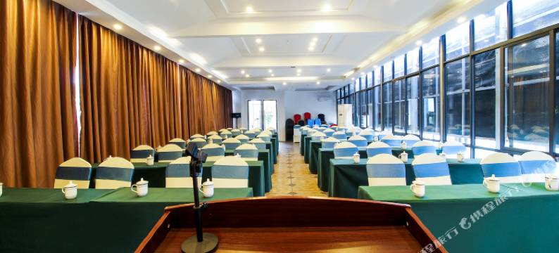 慕斯酒店(崇州万达高铁站店)图片