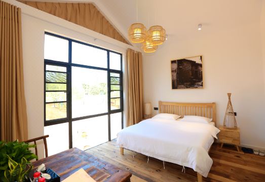 Yueshui Mountain HouseHotel Overview