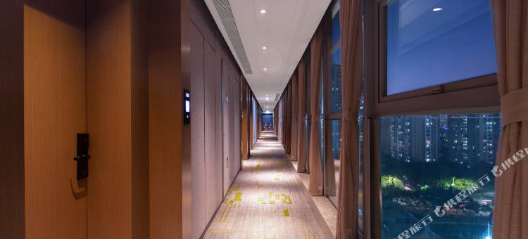 深圳福田红树林希尔顿欢朋公寓图片