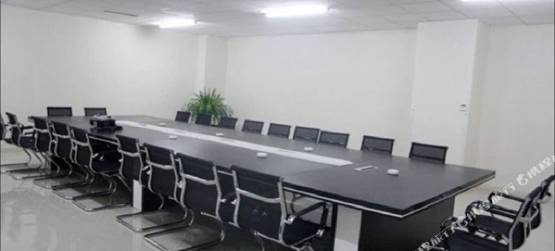 天沅商务酒店(遵化燕山店)图片