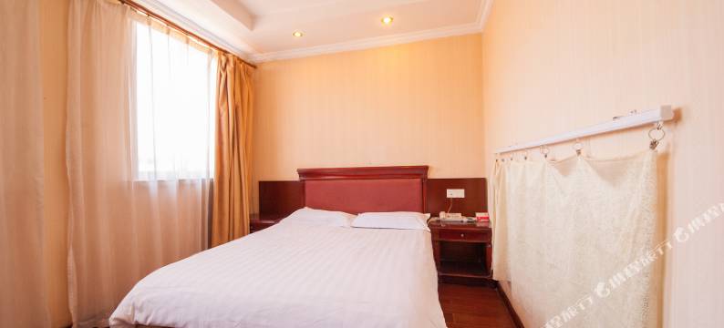 启东华虹宾馆图片