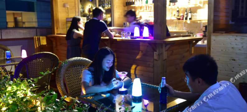 蜜度泰迪空中花园酒店(广州汉溪长隆地铁站店)图片