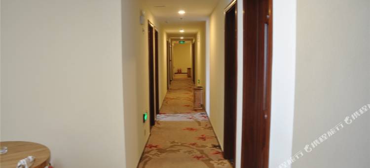 派柏·云酒店(香河五一路一中店)图片