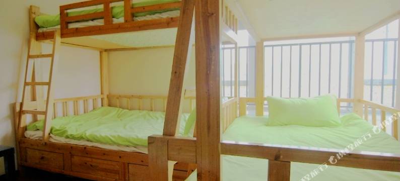 平凡之路青年旅舍(重庆火车北站店)图片