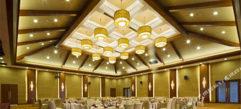 西双版纳嘉盛华美达广场酒店图片