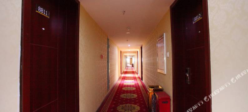 速8酒店(连云港沙滩浴场平山路店)图片