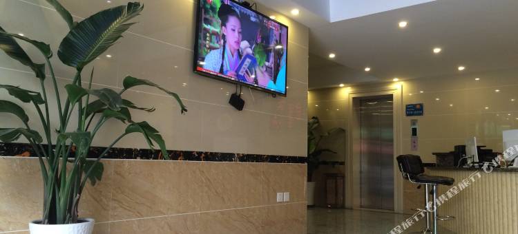 栖兴假日酒店(犀浦地铁站店)图片