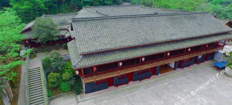 峨眉山半山居四合院图片