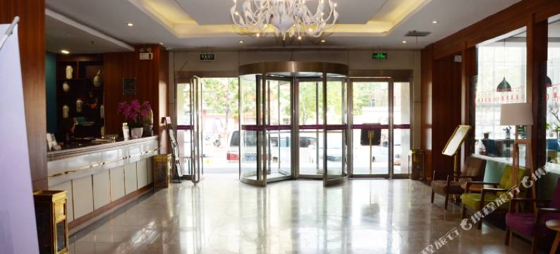 中州商务酒店(洛阳牡丹公园上海市场地铁站店)图片