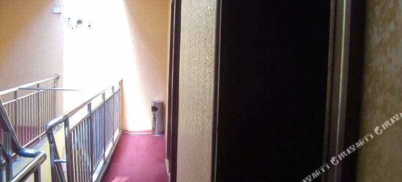 西安万宸酒店(钟鼓楼洒金桥地铁站店)图片