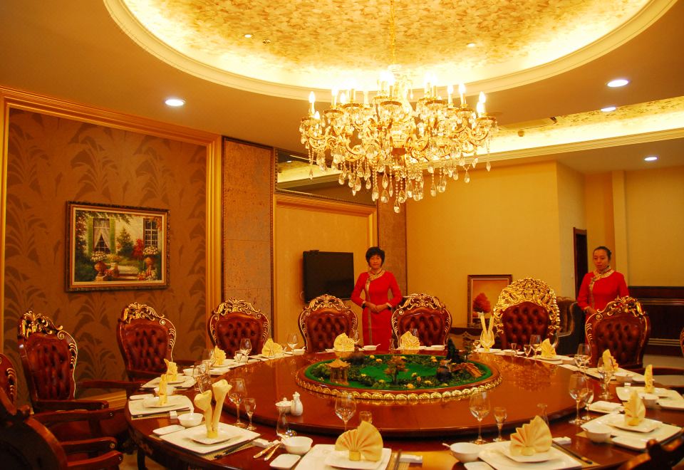Zhang Ye Jinyuan hotel Hotel Overview