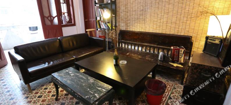 广州江岭北1号怀旧主题青旅图片