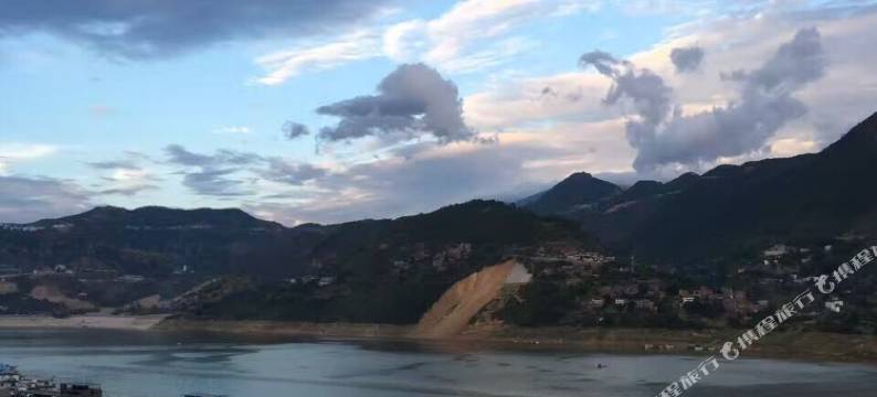 巫山江尚宾馆图片