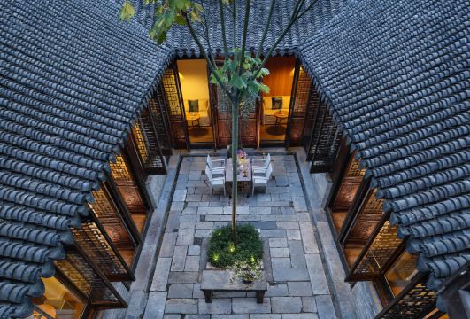 Huaji Hotel Hotel Overview