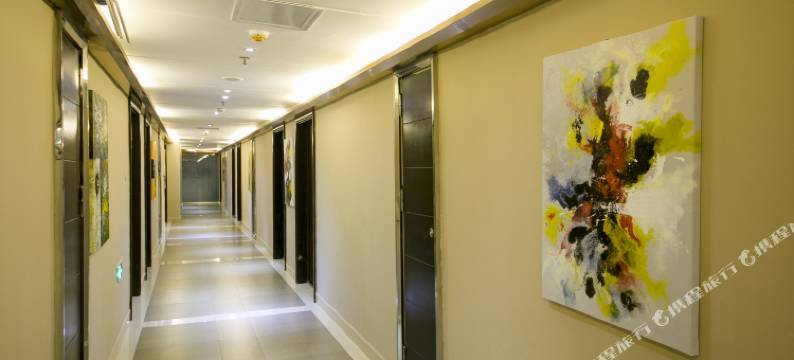 明玉上庭主题公寓(成都环球会展中心店)图片