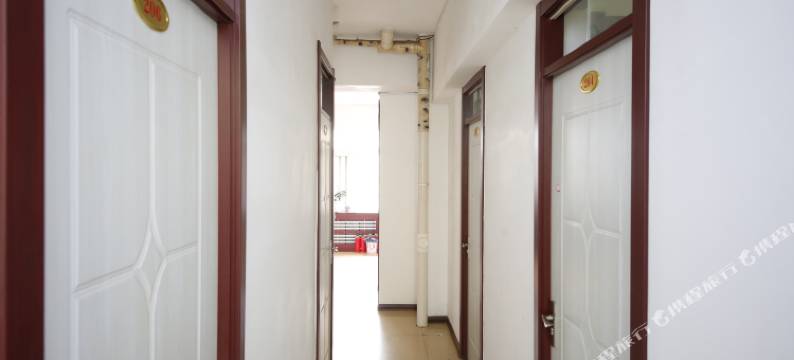 本溪县隆达旅店图片