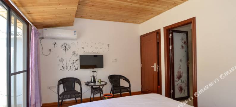 云和梯田溪边民宿图片