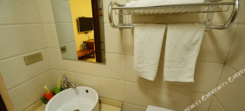 登封爱家快捷酒店图片