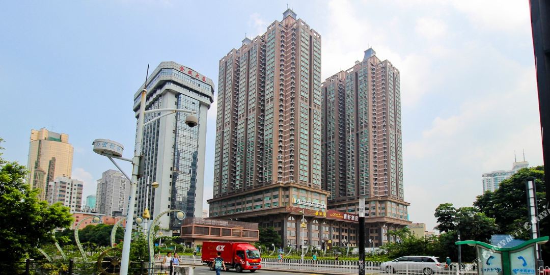 怎么走):  广东省深圳市罗湖区嘉宾路与宝安南路交汇处城市天地广场c