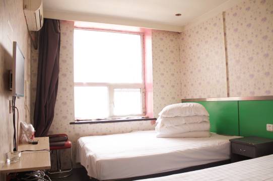 禧龙时钟旅馆(哈尔滨民安店)