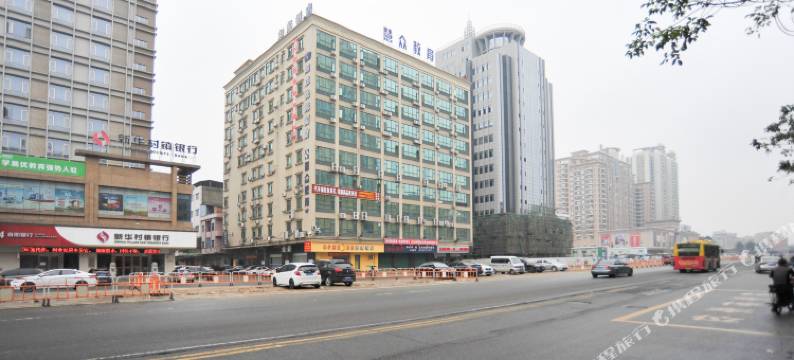 薇恋时尚连锁酒店(东莞常平大道店)图片