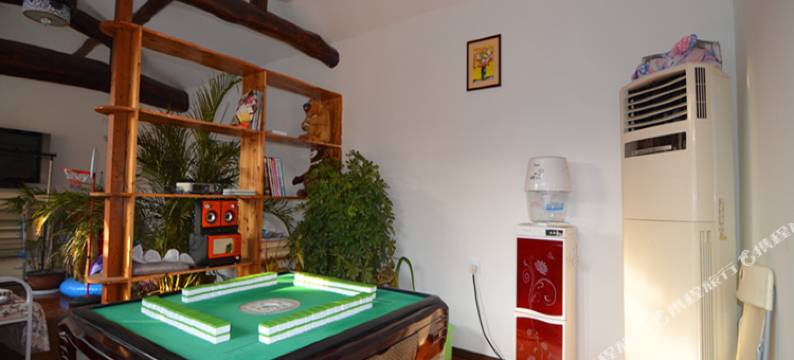 北京传统式中国建筑庭院四合院图片