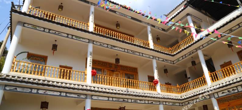 鸡足山善仁居客栈图片