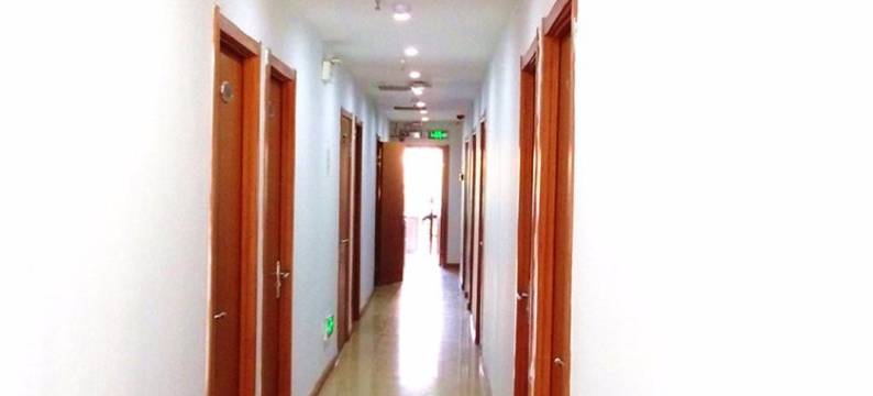 青岛友客壹百主题宾馆图片