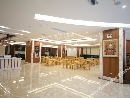 安顺斐迪斯温泉假日酒店_地址:开发区多彩万象旅游城