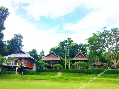 山间小屋度假村