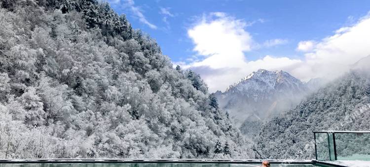 华美达温泉度假酒店(古尔沟旅游度假区店)图片