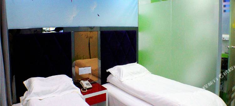 纳兰时尚宾馆(上海中山公园地铁站店)图片