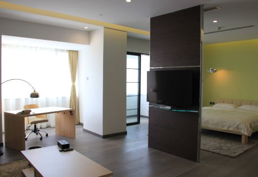 Green Park Hotel Hotel Overview